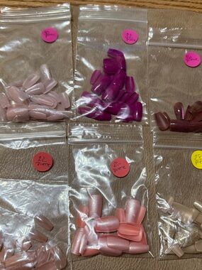 Press-On Nail Set - Multiple Shades in Medium Coffin